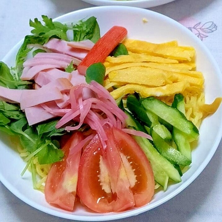 サラダ風の冷やし中華